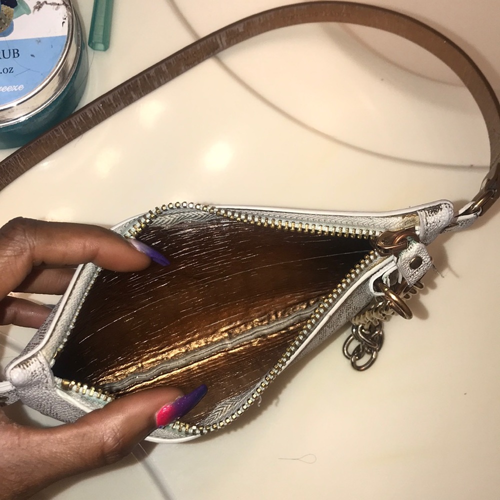 White MK fanny pack - Picture 2 of 6